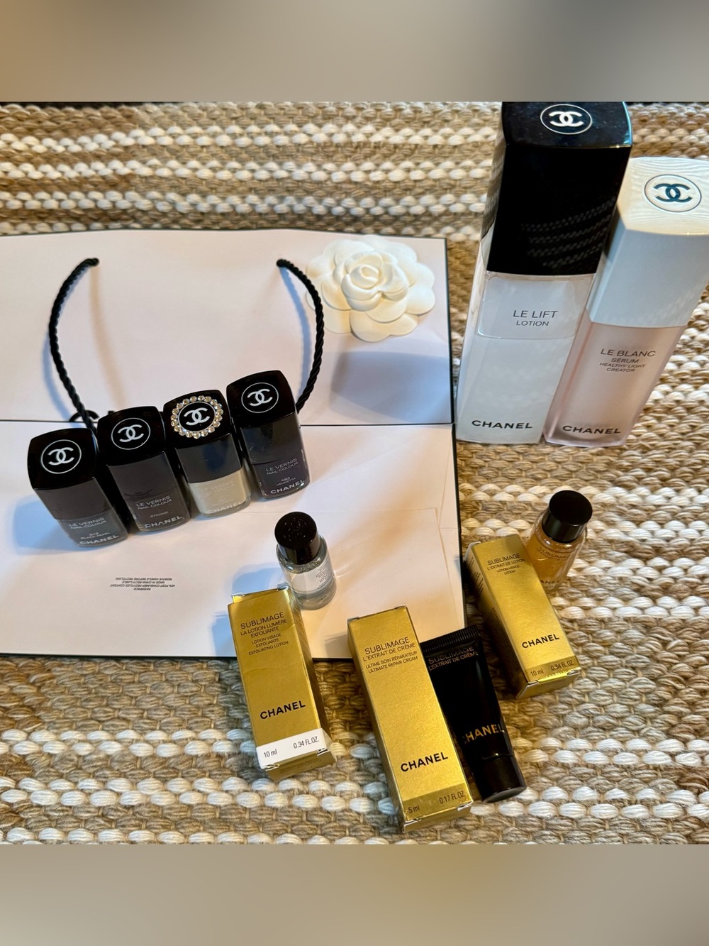 CHANEL Skincare & Nail Collection in Black, White, Gold - Picture 2 of 9